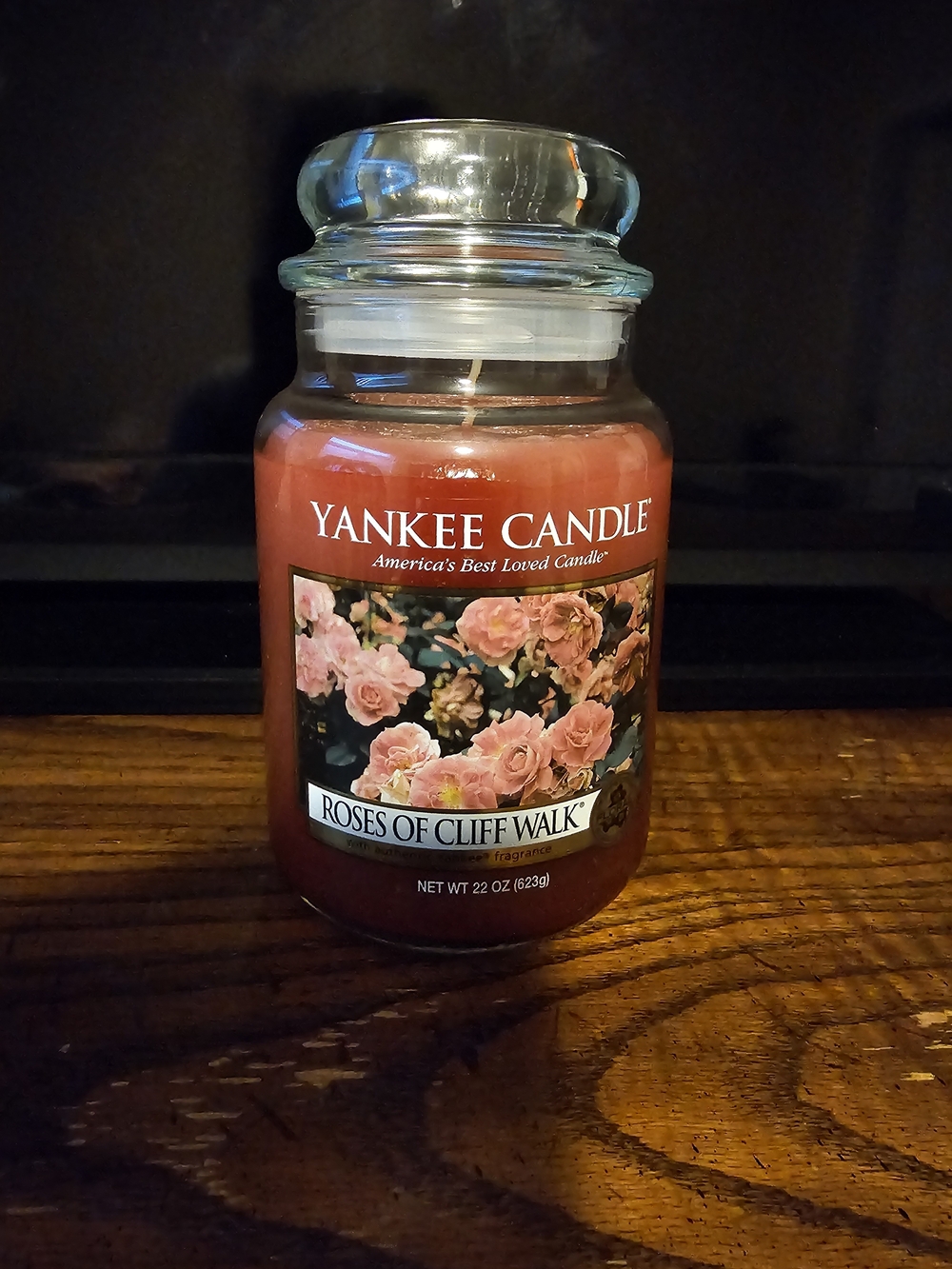 Yankee Candle Roses of Cliff Walk Jar Candle - Rose Pink